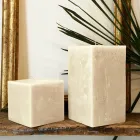 2 velas quadradas de diferentes tamanhos em cera fabricadas na Itália - Adelle Viadurini