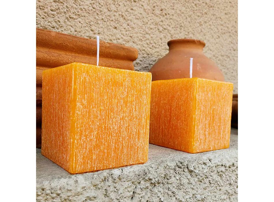 2 velas quadradas de diferentes tamanhos em cera fabricadas na Itália - Adelle Viadurini