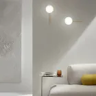 Luminária de Parede com LED em Metal Pintado Dourado e Vidro Soprado - Ailanto Viadurini