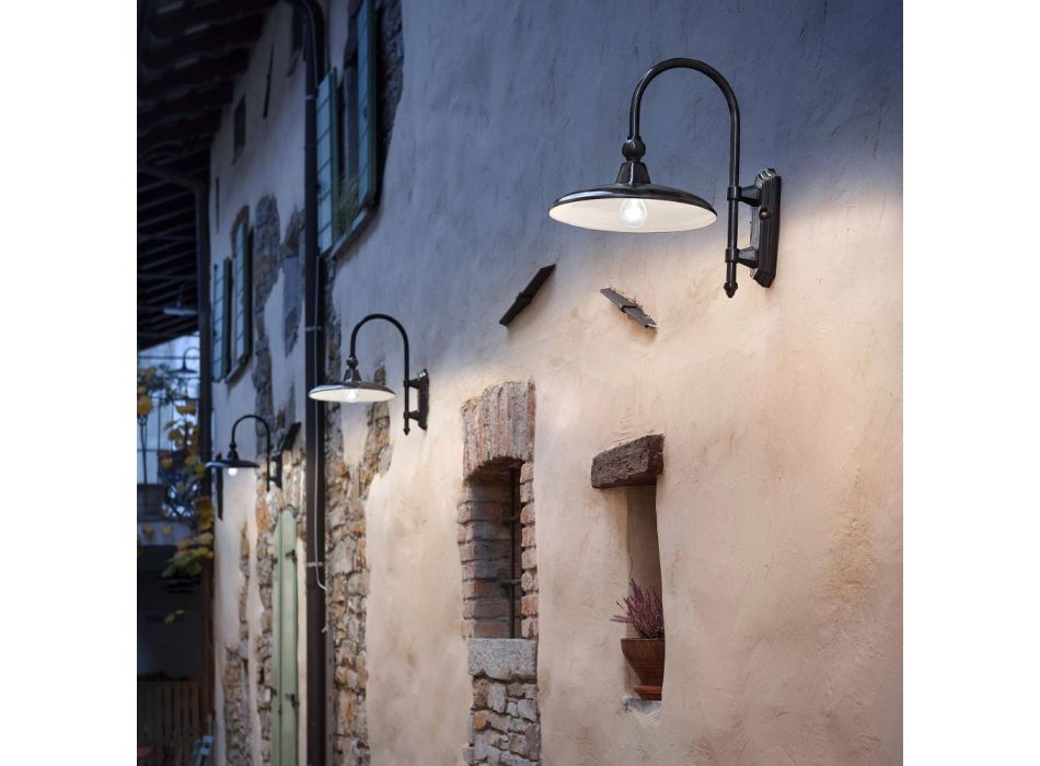 Candeeiro de parede exterior de alumínio de design clássico fabricado na Itália - Campobasso Viadurini