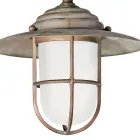 Luminária de parede externa Elfico em latão, vidro opalino e classificação IP44. Viadurini