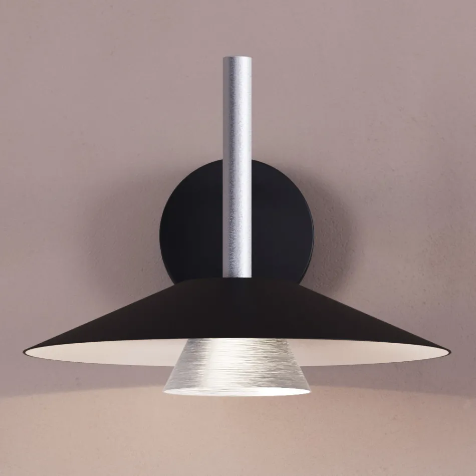 Luminárias de parede de metal em vários acabamentos, fabricadas na Itália - Mira Viadurini