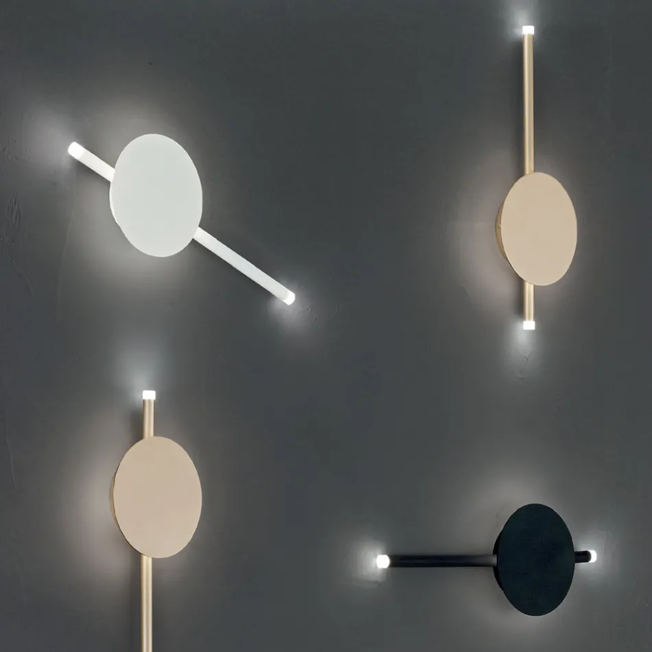 Candeeiro de parede LED de design moderno em branco, preto ou metal dourado - mão Viadurini