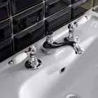 Misturador para lavatório com 3 furos com alavancas estilo clássico em latão artesanal - Noriana Viadurini