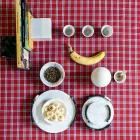 Grappa Glass em mármore branco de Carrara fabricado na Itália - Fergie Viadurini