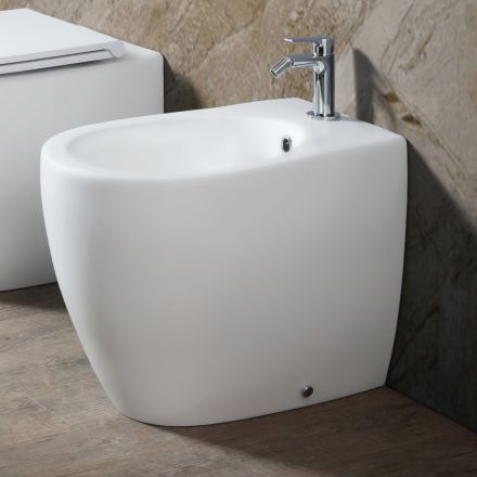 Bidê de chão Aster em cerâmica fosca, disponível em duas cores e com design moderno. Viadurini