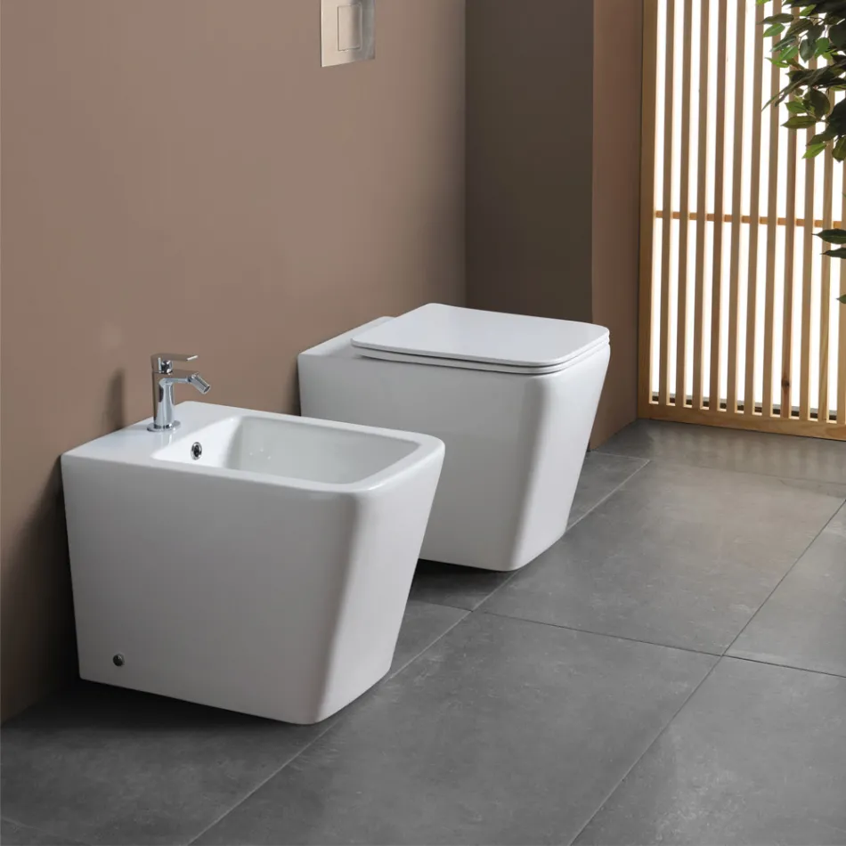 Bidê de chão com furo único em cerâmica branca com design moderno e elegante - Giunco Viadurini