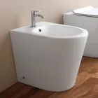 Bidê de chão com furo único em cerâmica branca com design moderno - Ginepro Viadurini