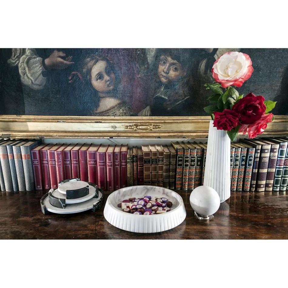 Peça central de mármore branco Carrara, fabricada na Itália - Bryan Viadurini