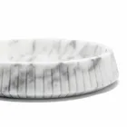 Peça central de mármore branco Carrara, fabricada na Itália - Bryan Viadurini