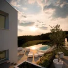 Espreguiçadeira Exterior Design em Polietileno Branco Fabricado na Itália - Ervin Viadurini