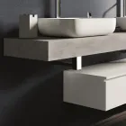 Composição de Banheiro Cor Concreto e Branco Fosco com Lavatório, Espelho e Base - Palom Viadurini