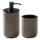 Composição de banheiro preto moderno no chão incluindo acessórios - Georges Viadurini