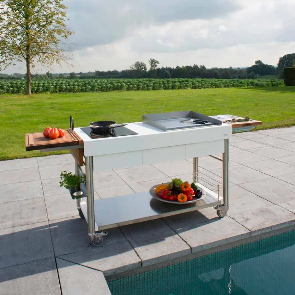 Cozinha moderna sobre rodas para jardim ao ar livre em madeira e aço - Calliope Viadurini