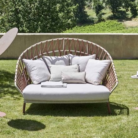 Sofá ao ar livre com travesseiros incluídos fabricado na Itália - Emmacross por Varaschin Viadurini