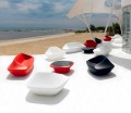 Sofá de design moderno para exterior Ufo by Vondom em resina de polietileno