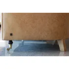 Sofá interno com pés de madeira e rodas de metal fabricado na Itália - Giocoso Viadurini