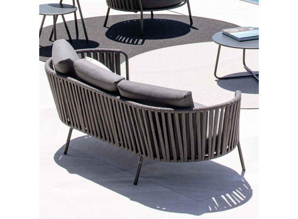Sofá ao ar livre em aço vários tamanhos e almofadas incluídas Fabricado na Itália - Bronn Viadurini