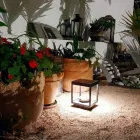 Refletor Solar Led Portátil em Alumínio Branco, Preto ou Corten - Bettina Viadurini