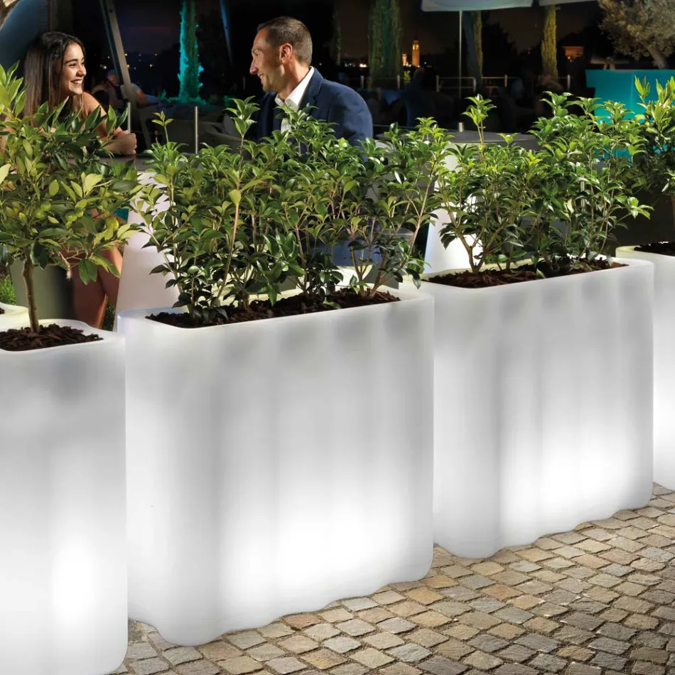 Vaso de plantas de polietileno colorido com duas fontes de alimentação, fabricado na Itália - Barbia Viadurini