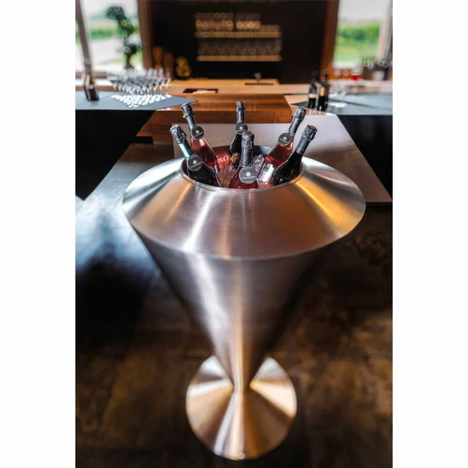 Frappeuse de piso moderno em acabamento acetinado de aço feito na Itália - Astana Viadurini