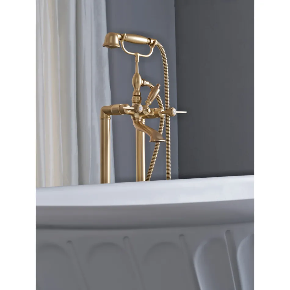 Banheira de chão com chuveiro de mão e mangueira flexível Made in Italy - Milano Viadurini