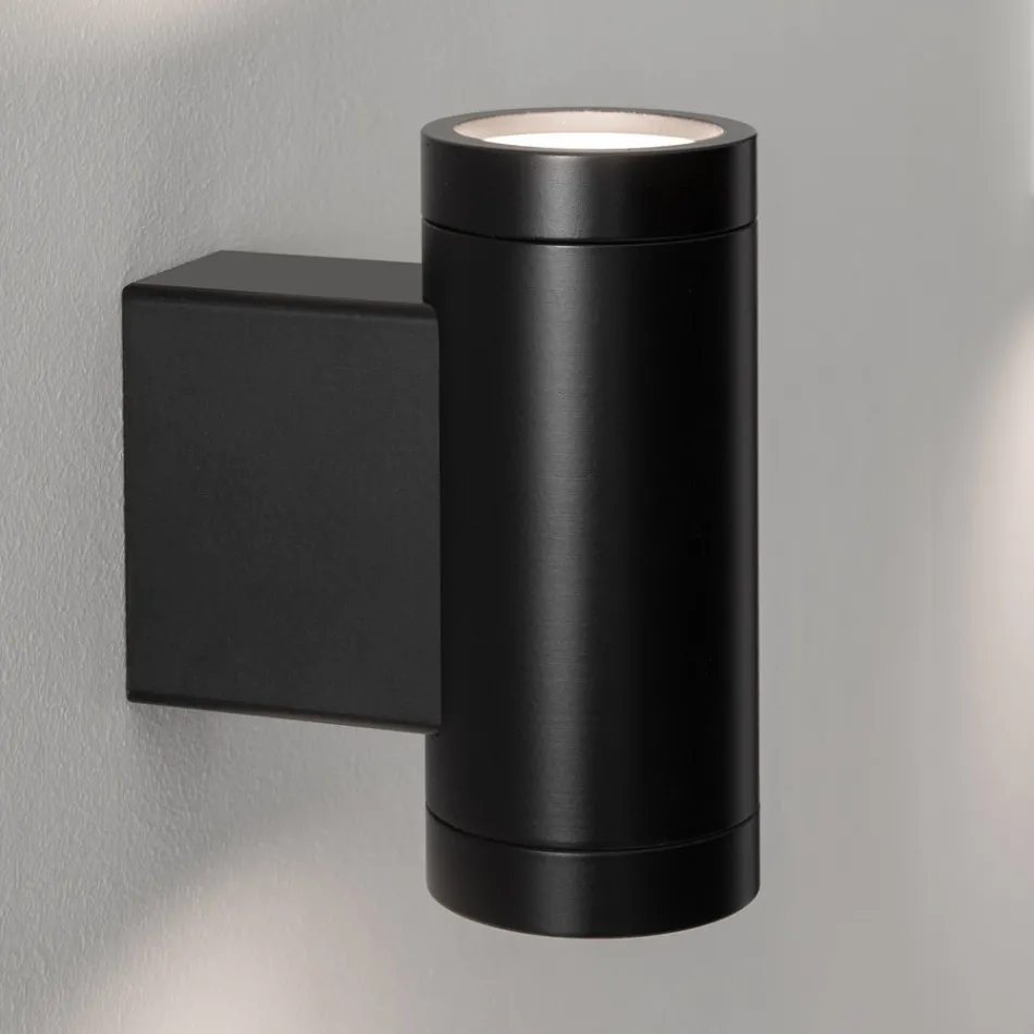 Candeeiro de parede exterior design em alumínio branco ou preto - Leopida Viadurini