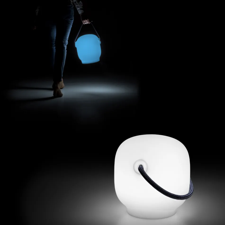 Candeeiro de Jardim em Polietileno com Pega Fabricado na Itália - Galiza Viadurini