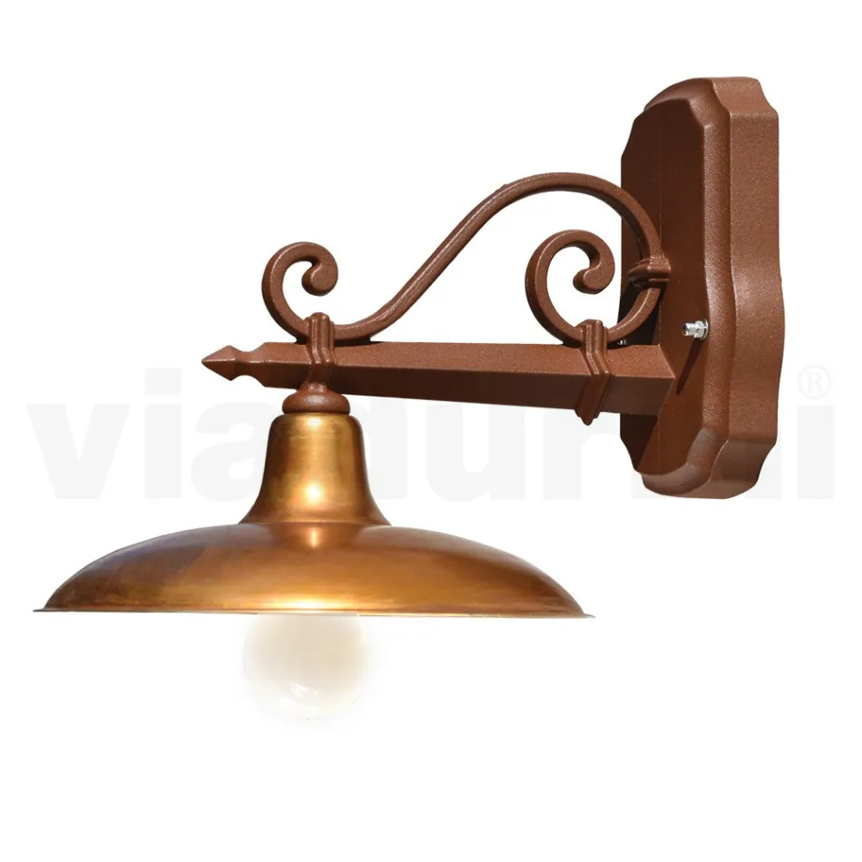 Candeeiro de parede exterior em alumínio e latão fabricado em Itália - Adela Viadurini