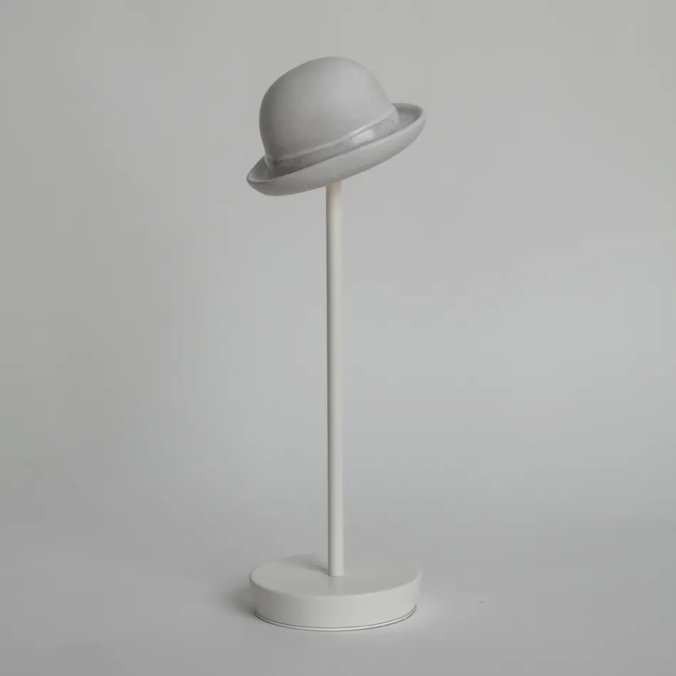 Luminária de mesa recarregável e inclinável da Magnet - Bombetta Viadurini