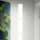 Candeeiro de pé com abajur em polietileno branco Fabricado na Itália - Astúria Viadurini