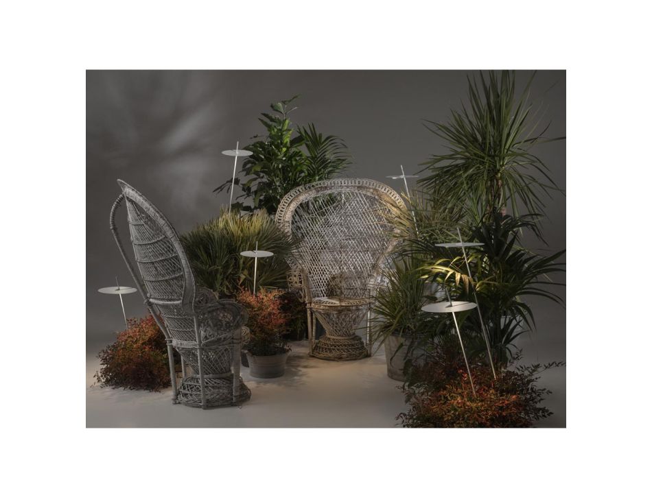 Candeeiro de pé de jardim com design branco de alumínio e folha de nenúfar - Cipriam Viadurini