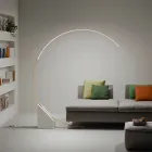 Luminária de chão em metal pintado com luz LED regulável - eucalipto Viadurini