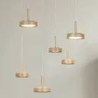 Lustre com 6 LEDs e Base Redonda em Metal Pintado Dourado - Hornbeam Viadurini