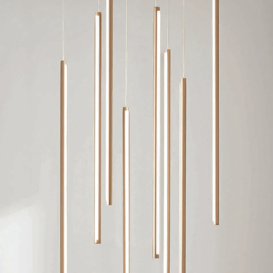 Lustre com 8 Luzes LED em Metal Pintado Dourado e Cabos Ajustáveis - Laranja Viadurini