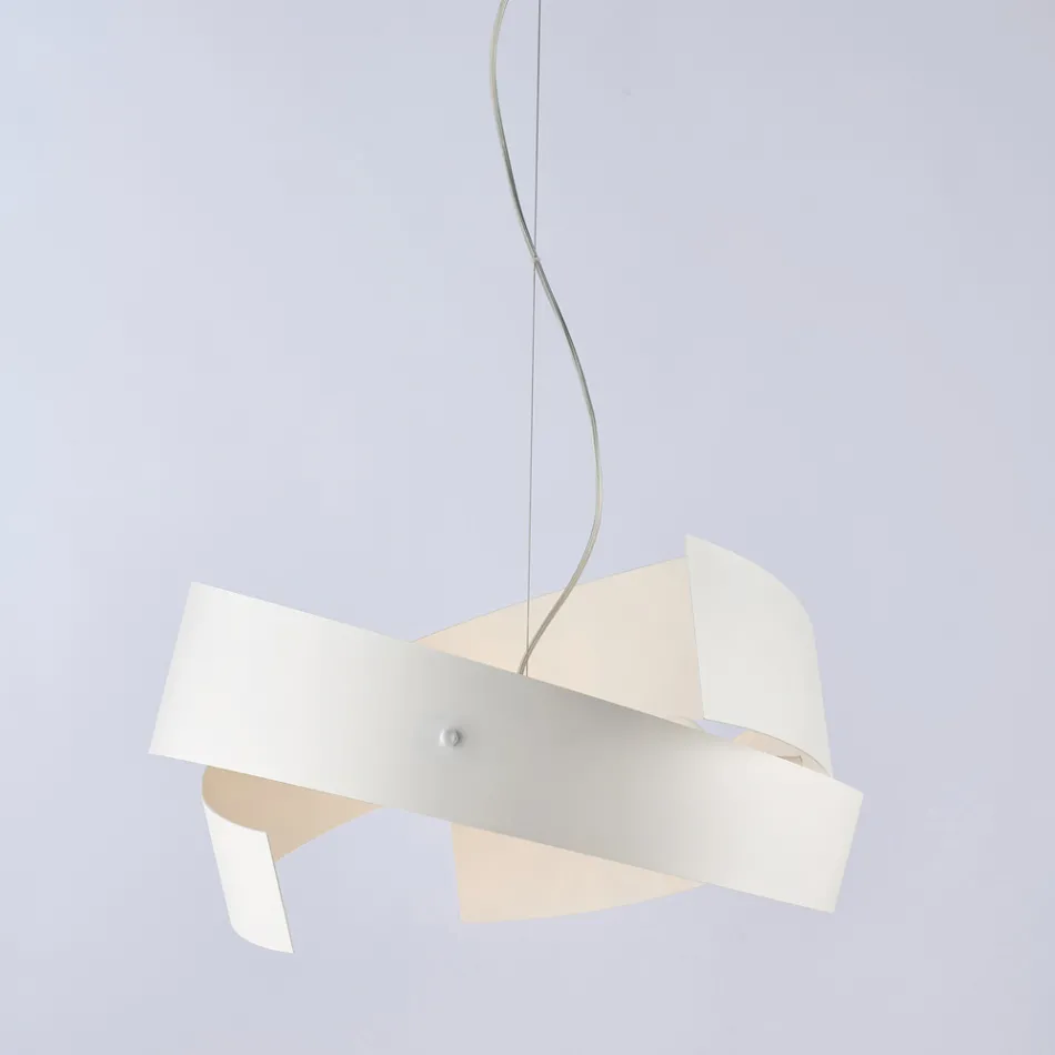 Asteroid: Um lustre de metal preto e vidro para espaços modernos. Viadurini