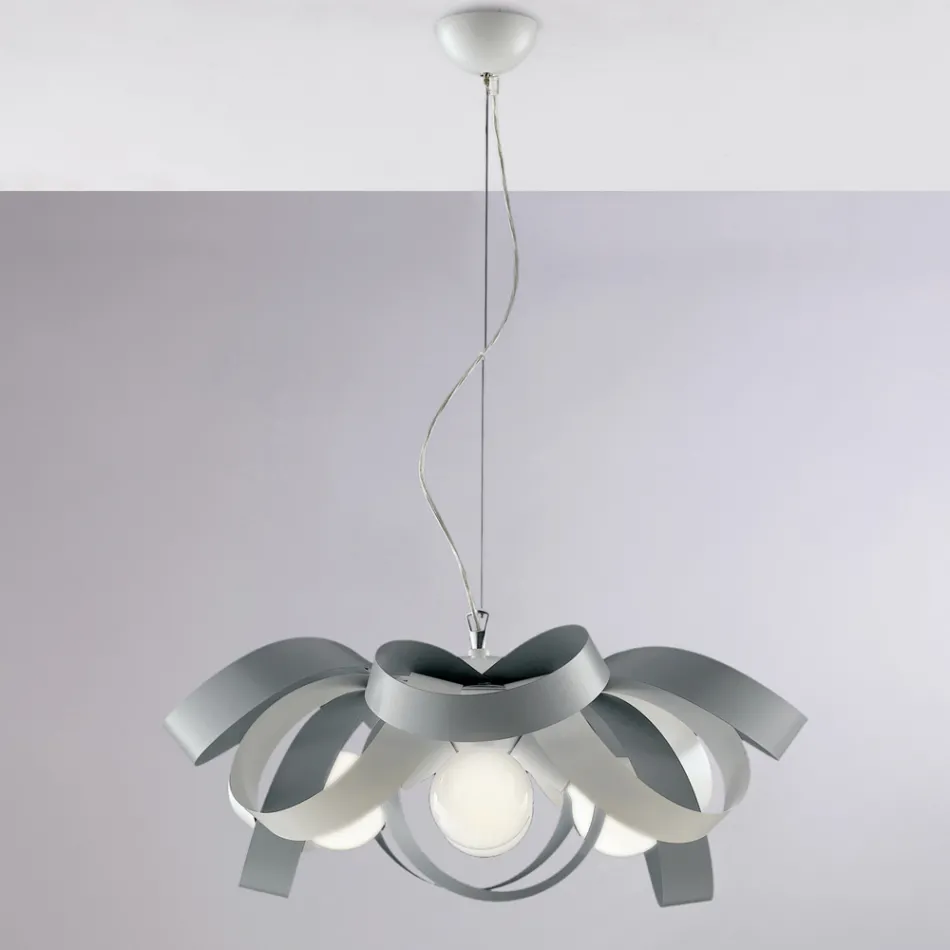 Lustre de metal branco em estilo shabby chic para uma decoração de bom gosto – Sea Viadurini