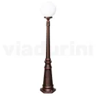 Candeeiro de rua com 145 cm de altura em acrílico preto e alumínio fabricado na Itália - Trovanero Viadurini