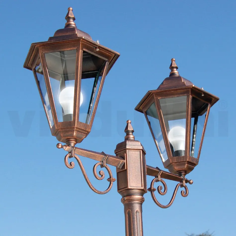 Candeeiro de jardim com 221 cm de altura em vidro e 5 acabamentos em alumínio - Pinako Viadurini