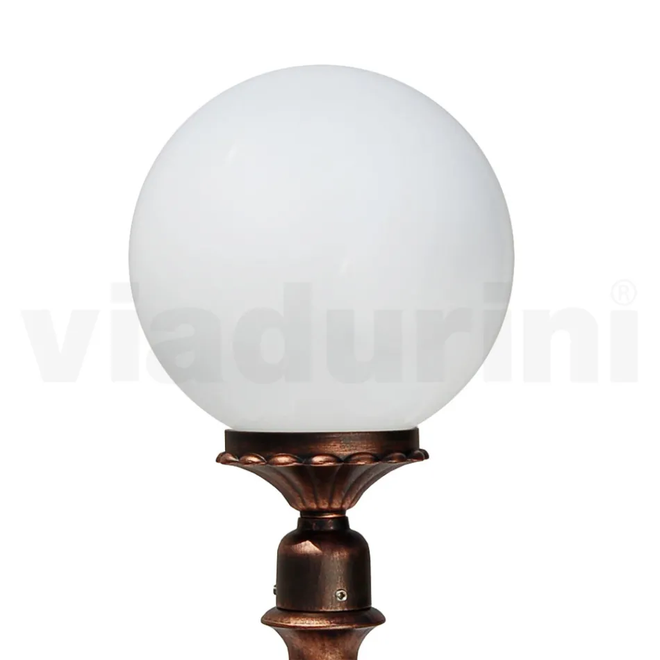 Candeeiro de rua com 69 cm de altura em acrílico preto e alumínio fabricado na Itália - Trovanero Viadurini