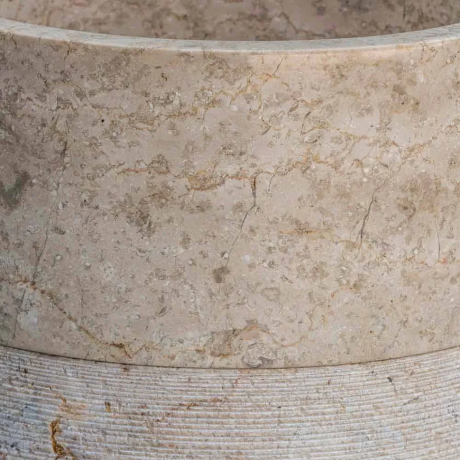 Lavatório autônomo para banheiro com acabamento em mármore marfim e formato cilíndrico - Cremino Viadurini