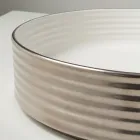 Lavatório de bancada em porcelanato ondulado, fabricado na Itália - Vibrazione Viadurini