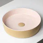 Lavatório de bancada Halo em porcelanato torneado à mão, fabricado na Itália. Viadurini