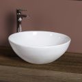 Lavatório oval inclinado de cerâmica com design moderno - Papavero