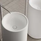 Lavatório de cerâmica autônomo de bancada fabricado na Itália - Ragazza Viadurini