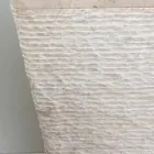 Lavatório em pedra natural com coluna Robin, peça única branca Viadurini