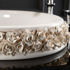 Lavatório de porcelana com pétalas aplicadas à mão Made in Italy - Amarone Viadurini