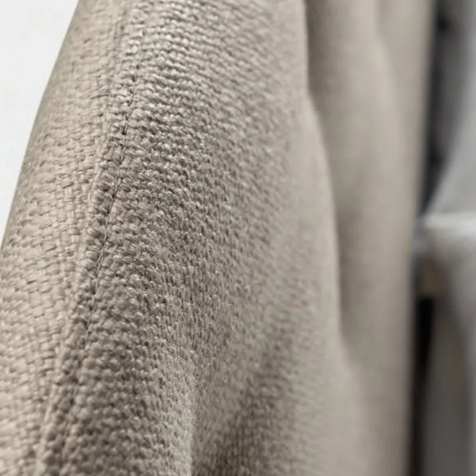 Cama de casal 160x190 com linhas curvas e botões Made in Italy - Oriente Viadurini