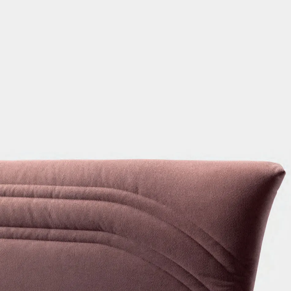 Cama de casal 160x190 com linhas curvas e faixa dupla acolchoada - Gioie Viadurini