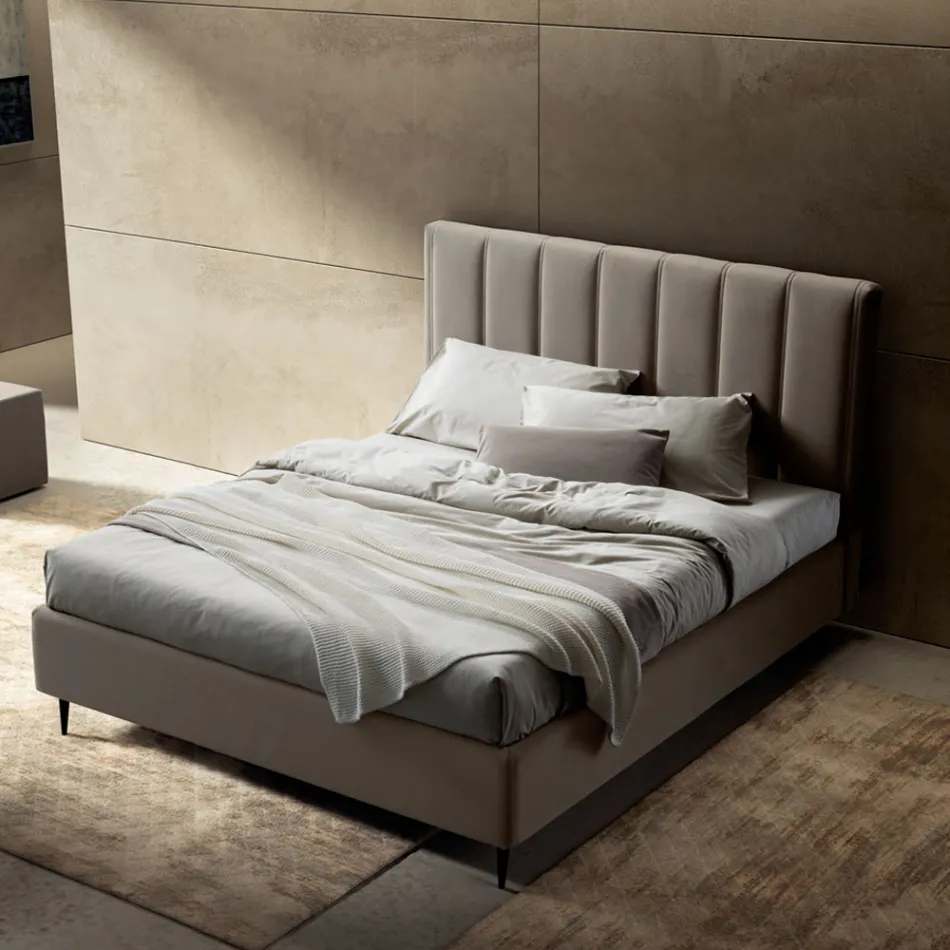 Cama de casal 160x190 com acolchoado com faixas verticais largas - Magan Viadurini